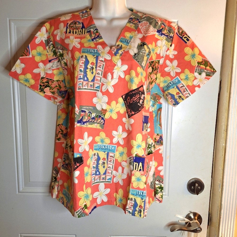 Salus Medical Uniforms Womens V Neck Top w/Pockets Florida Themed Scrub